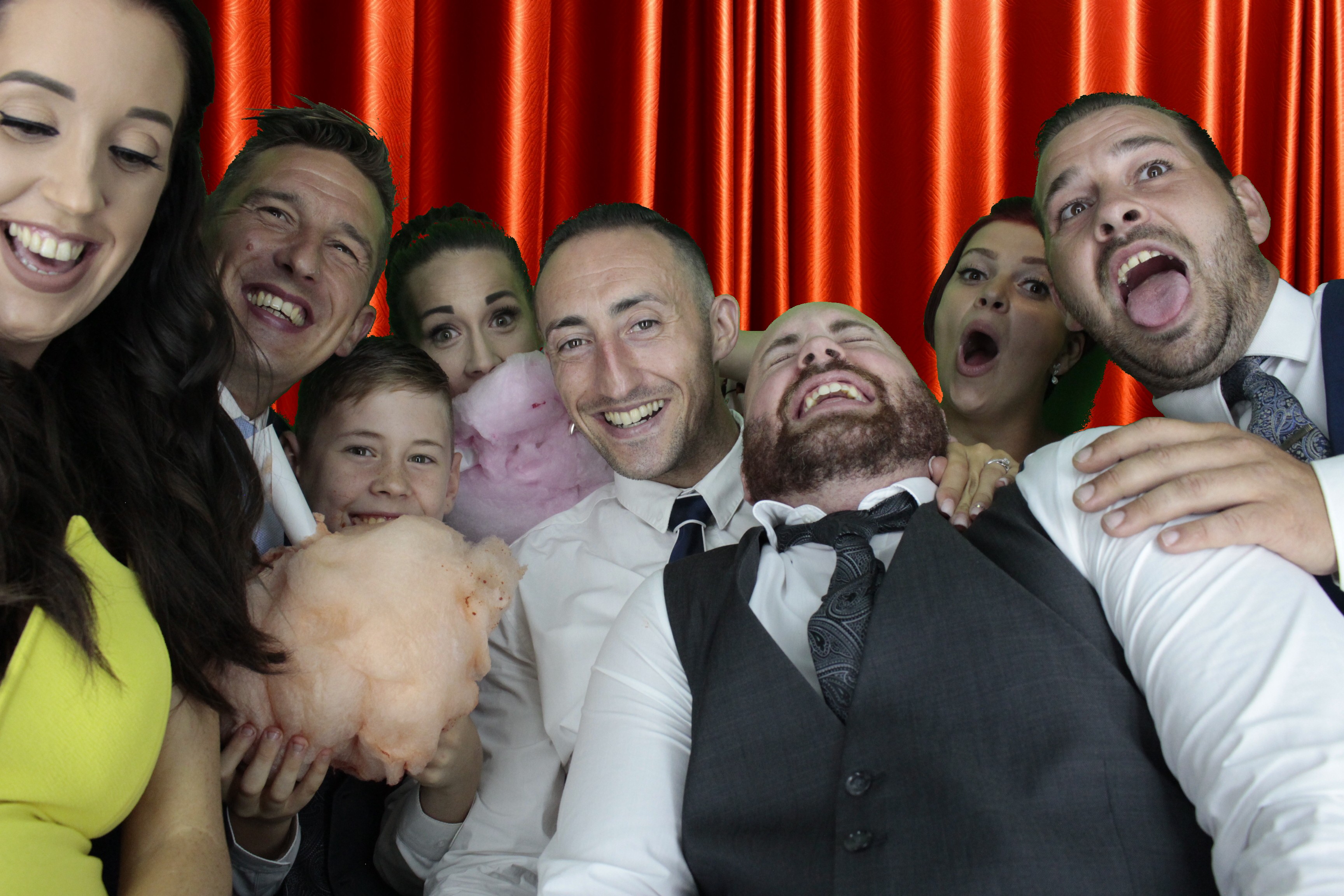 Mr & Mrs Harvey | View more photos from the event at gallery.myphotoboothexperience.co.uk/u/MyPhotoBoothExperienceLtd/Mr-Mrs-Harvey